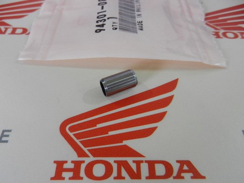 Honda 100 fitting sleeve - 100,